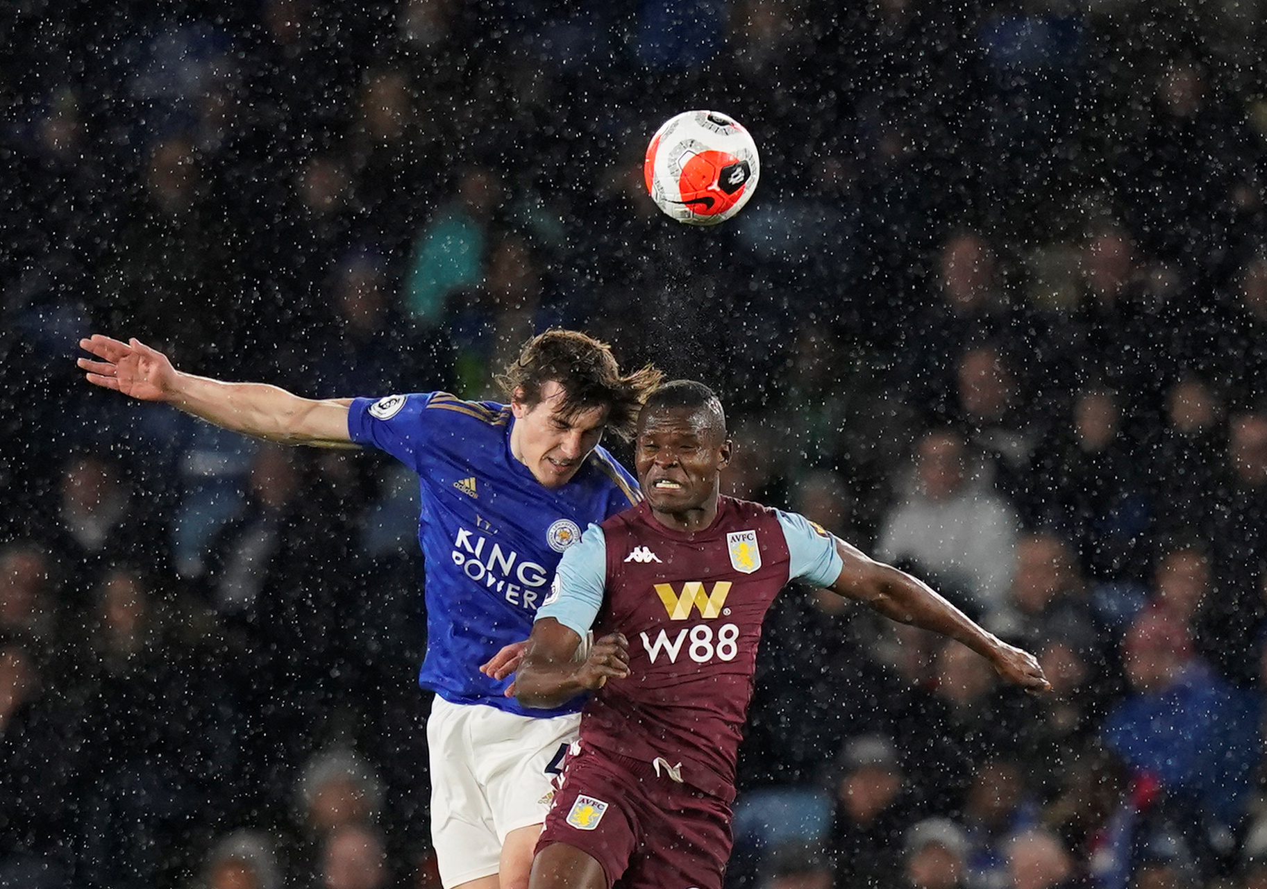 位巴西后腰 位巴西后腰